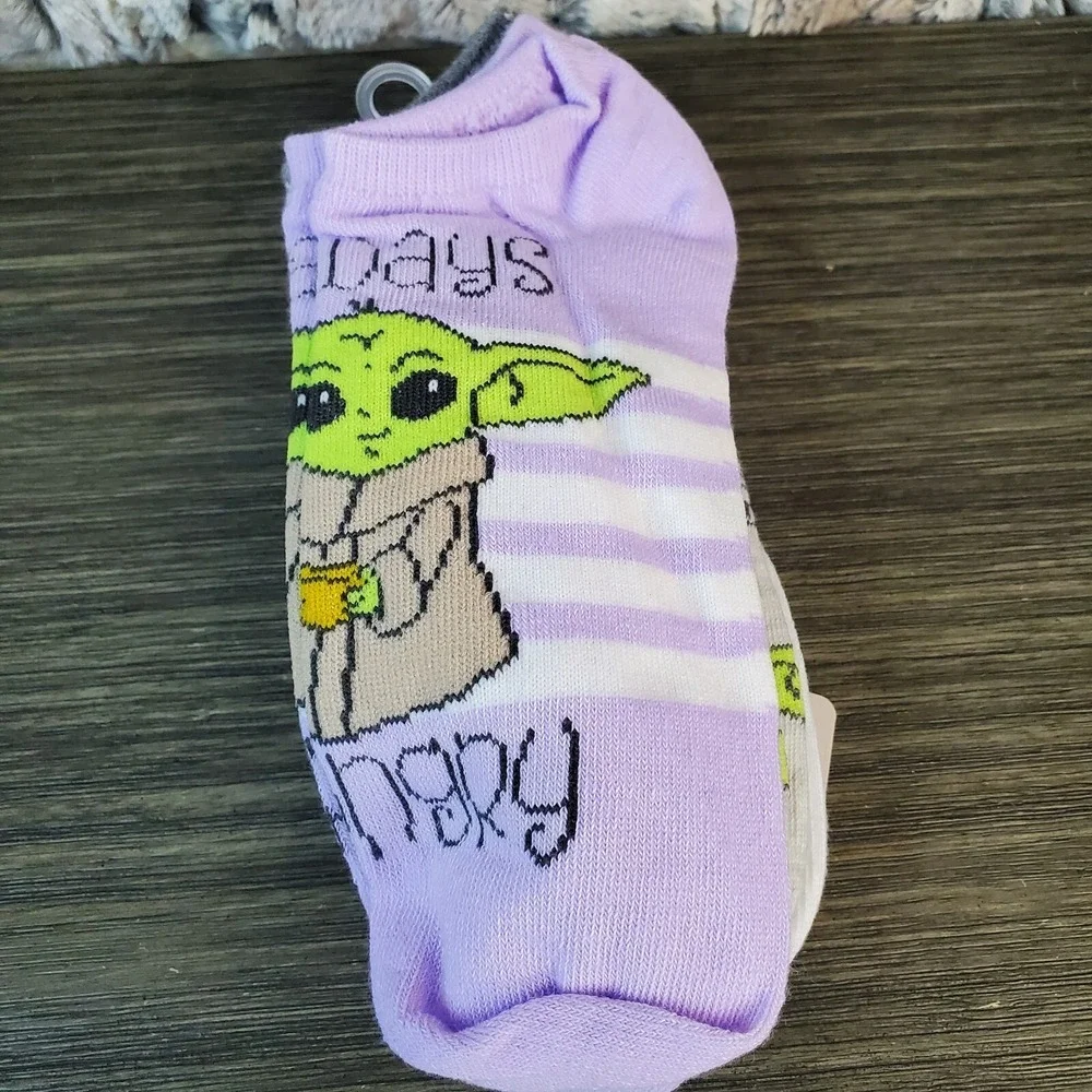 Star Wars The Mandalorian Grogu Baby Yoda Women's No-show Socks -‎ 5 Pair